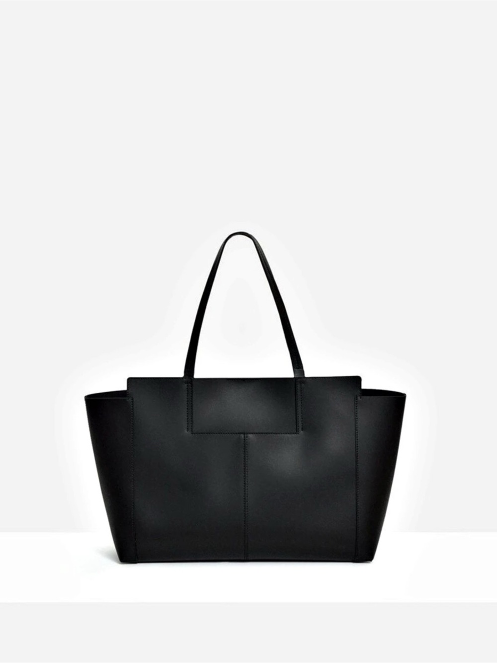 Theory Tote Bag in Leather